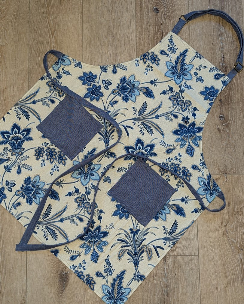 Classic Apron in Blue Floral
