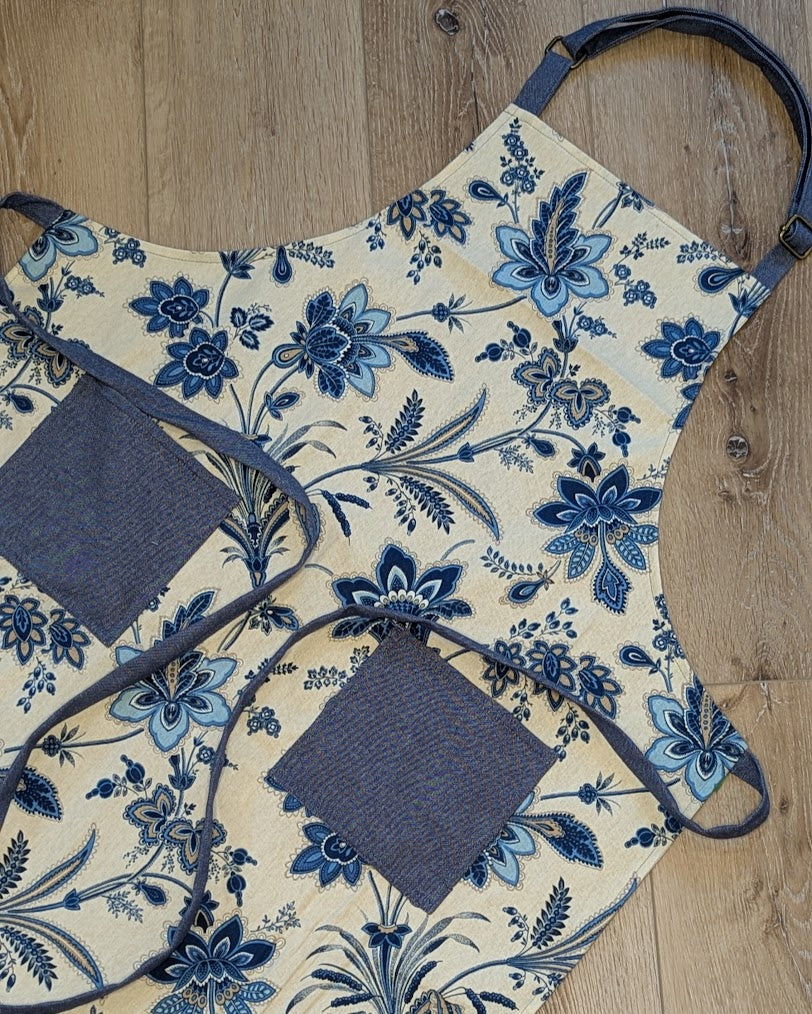 Classic Apron in Blue Floral