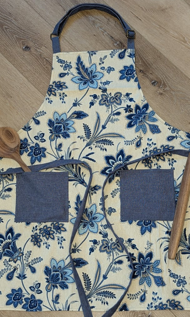 Classic Apron in Blue Floral