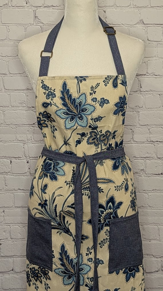 Classic Apron in Blue Floral