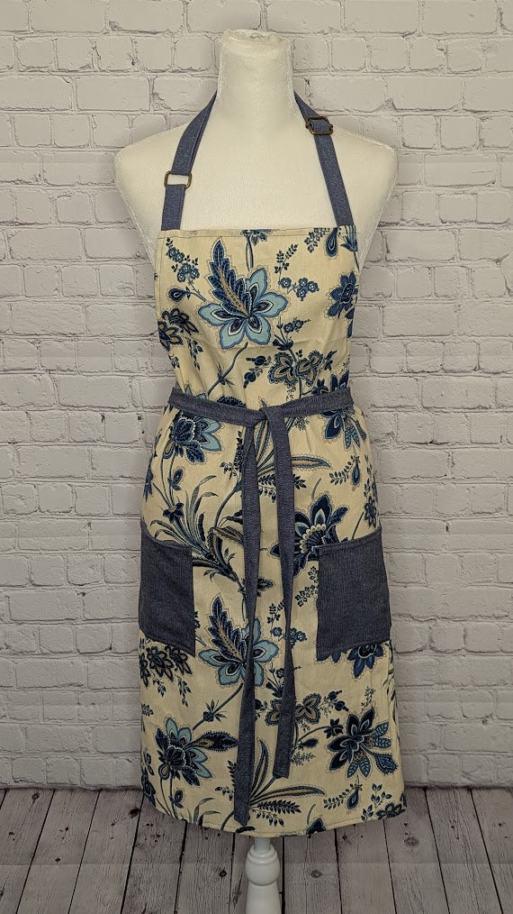 Classic Apron in Blue Floral