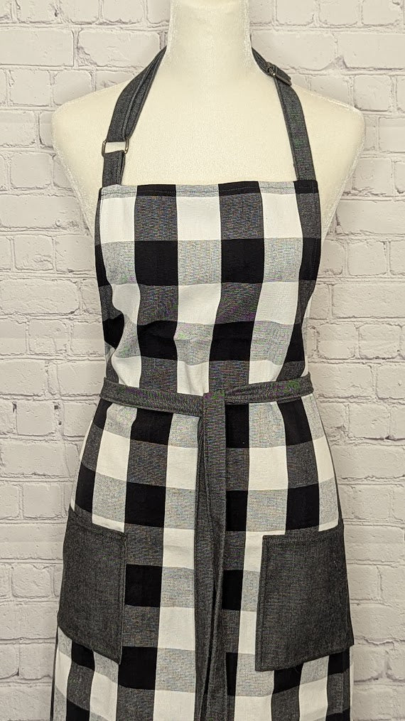 Classic Apron in Black Buffalo Plaid