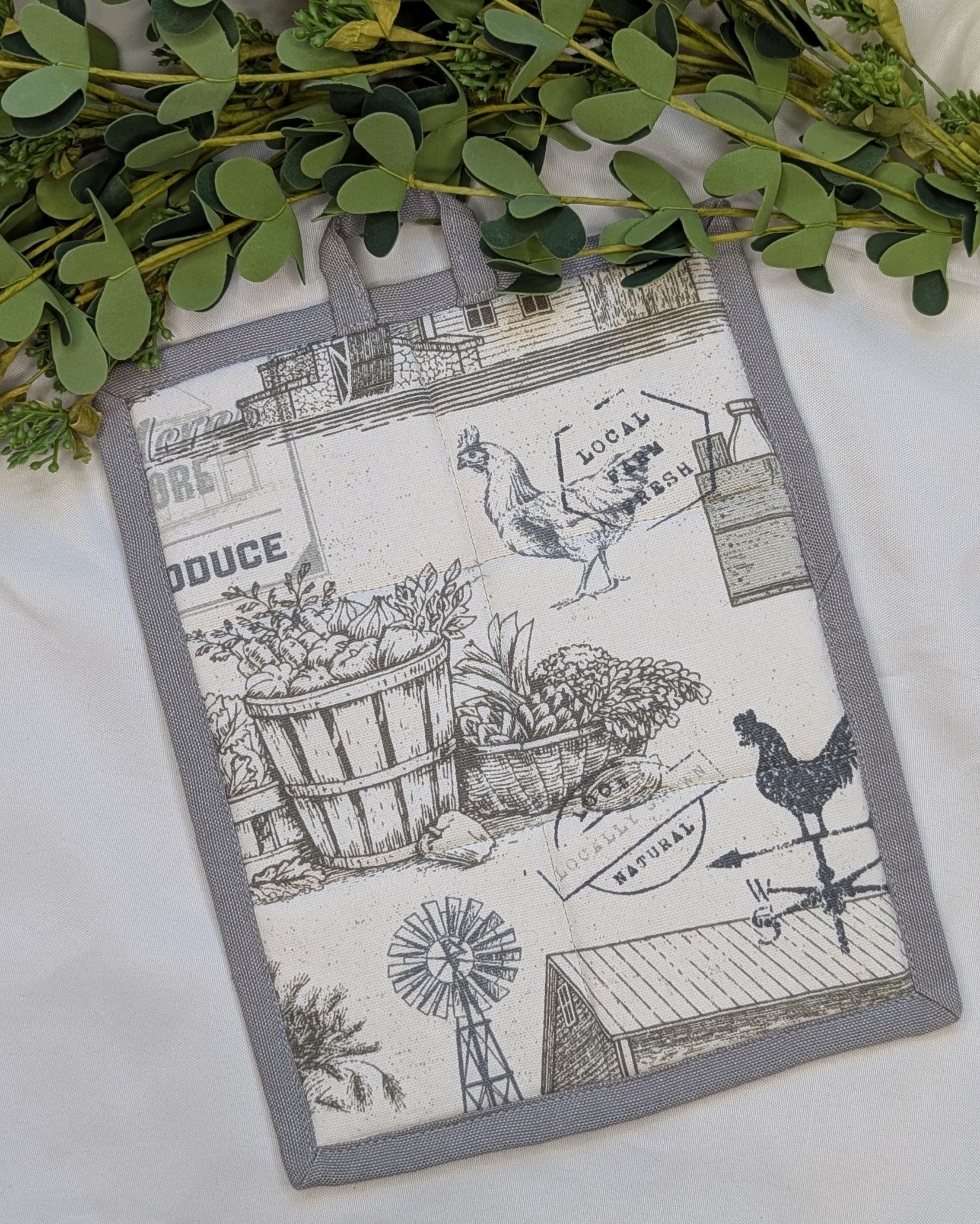 Casserole Hot Pad / Farmhouse Motif