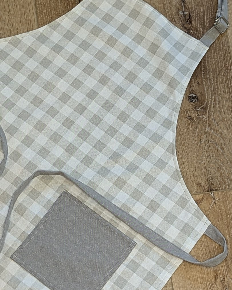 Classic Apron in French Gray Plaid