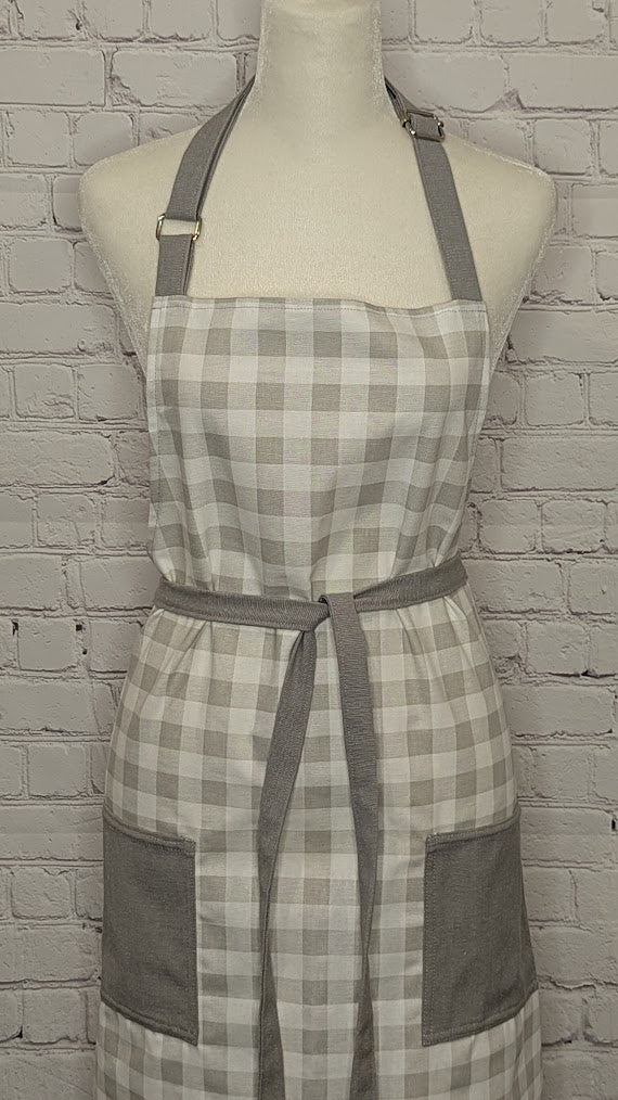 Classic Apron in French Gray Plaid