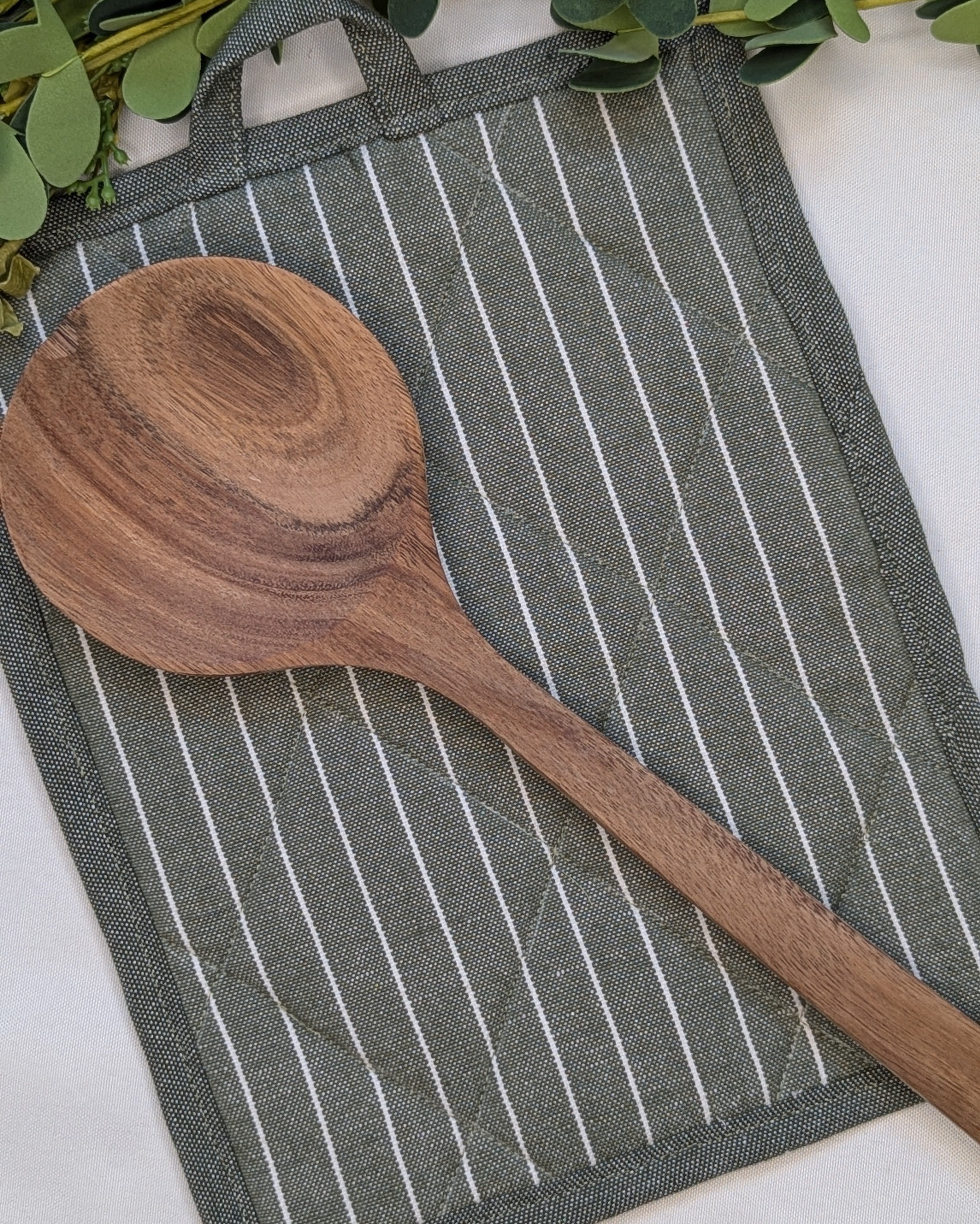 Casserole Hot Pad / Green with White Stripes