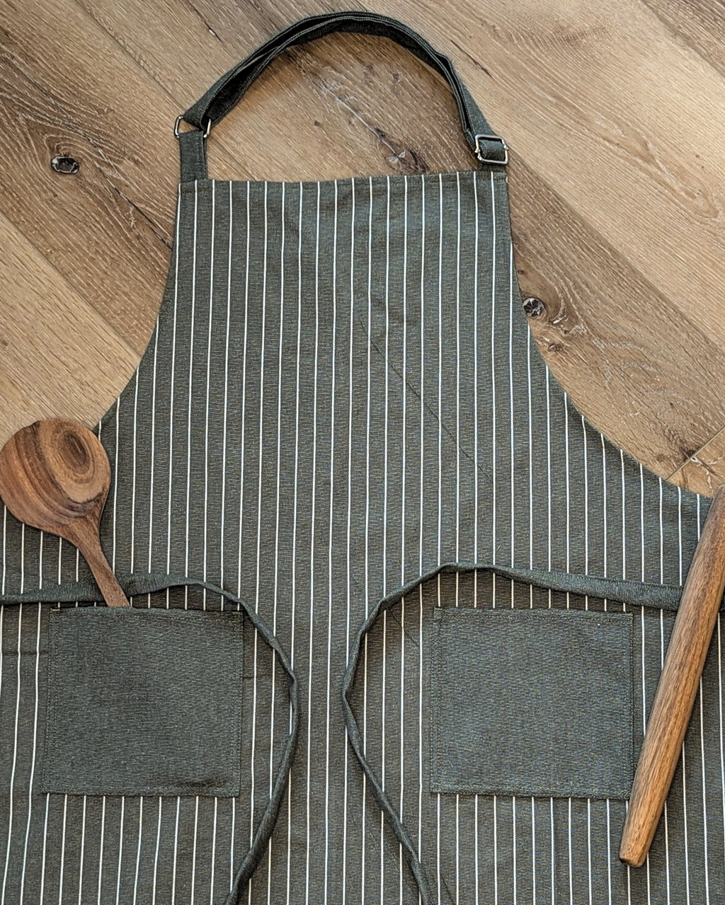 Classic Apron in Olive Green Striped