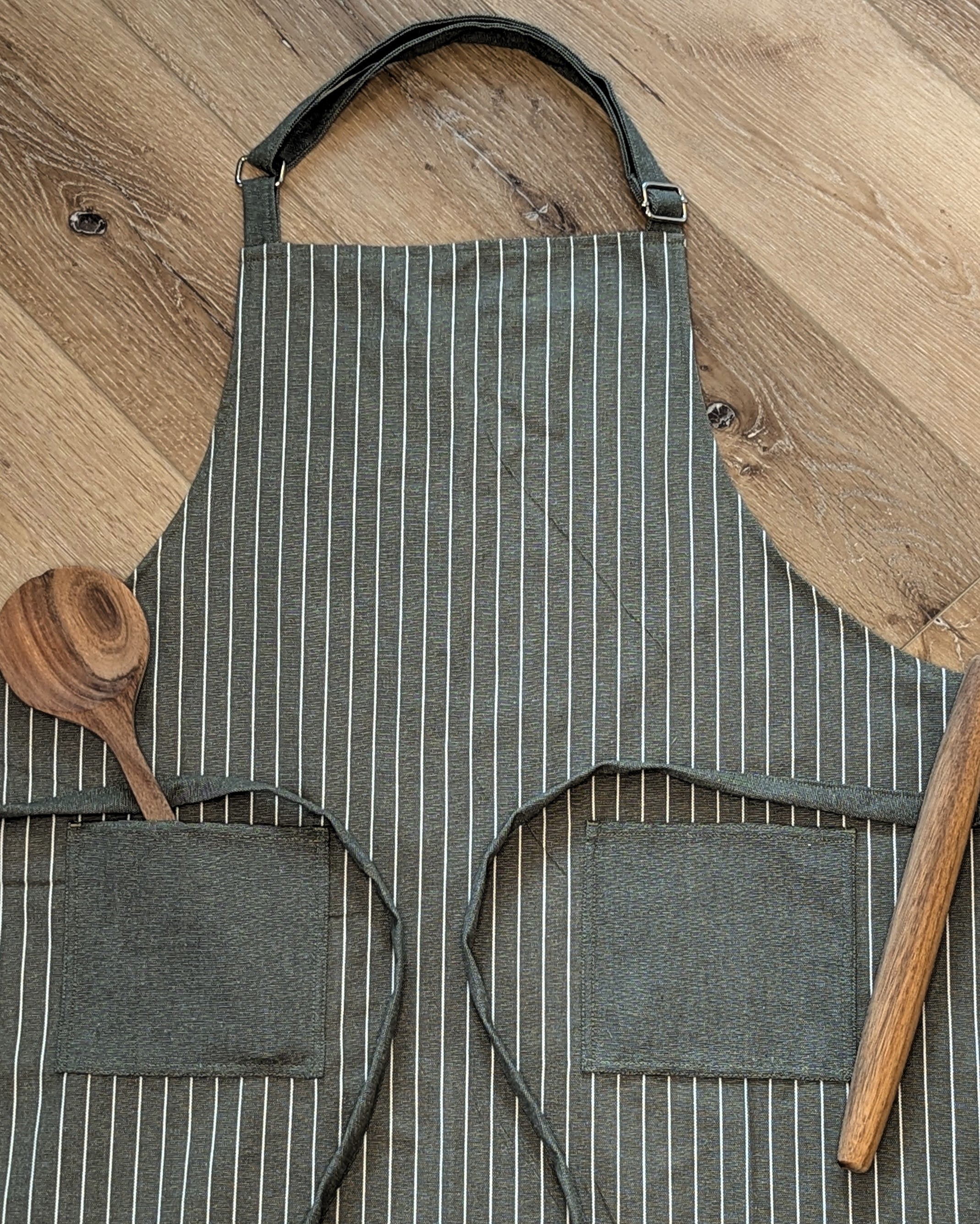 Classic Apron in Olive Green Striped