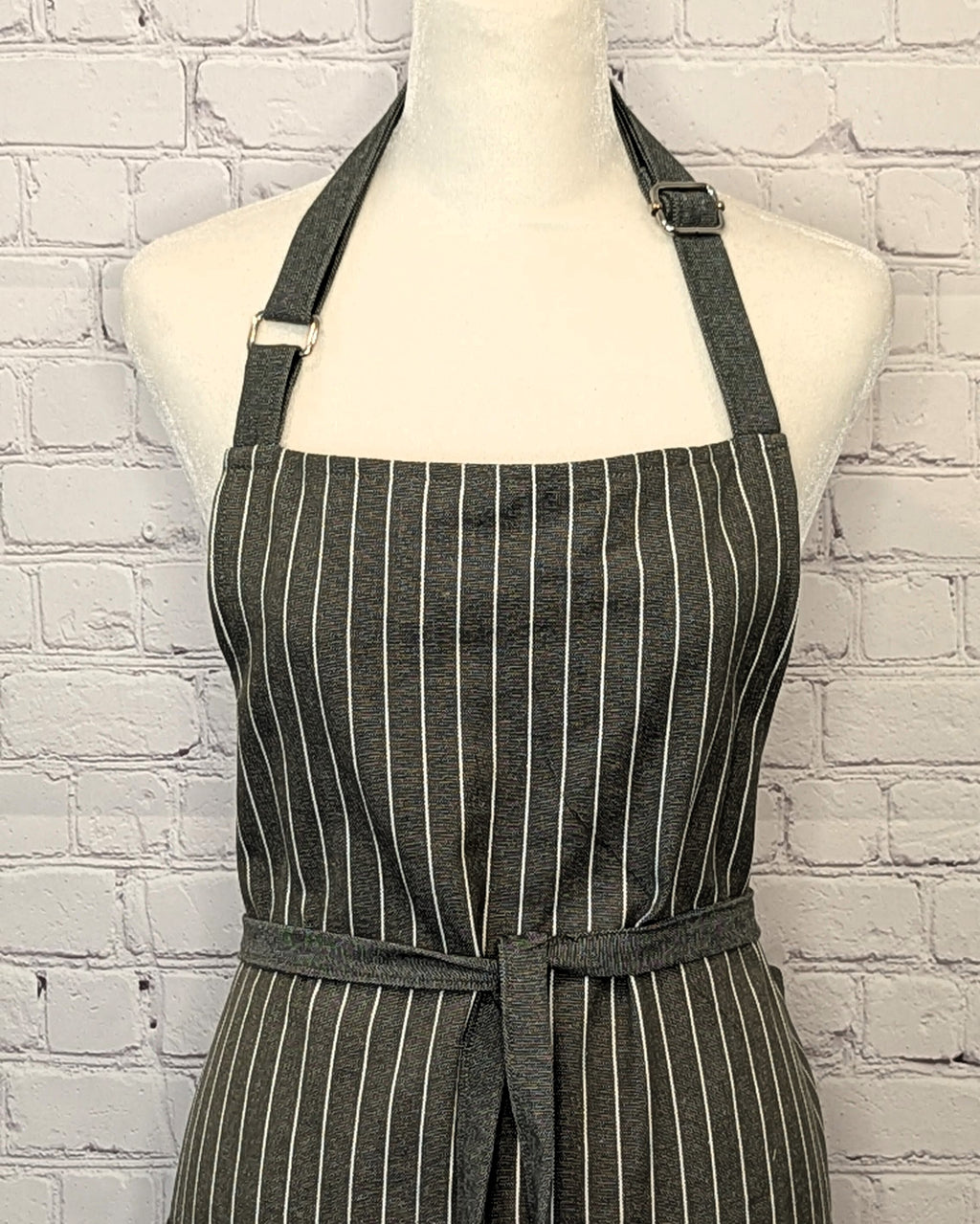 Classic Apron in Olive Green Striped