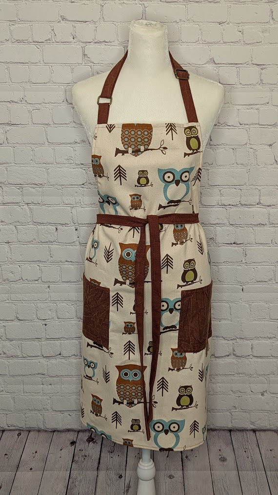 Classic Apron w/ Owl Motif