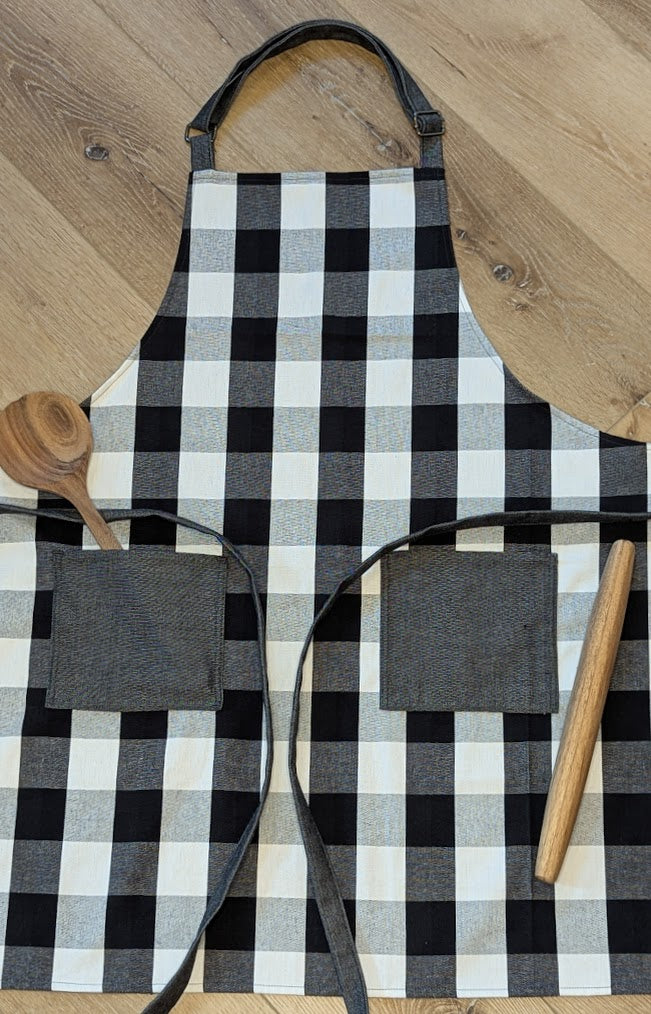 Classic Apron in Black Buffalo Plaid